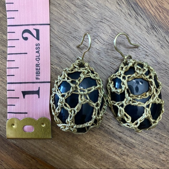 Unique Chain-Pattern Earrings - Picture 2 of 2
